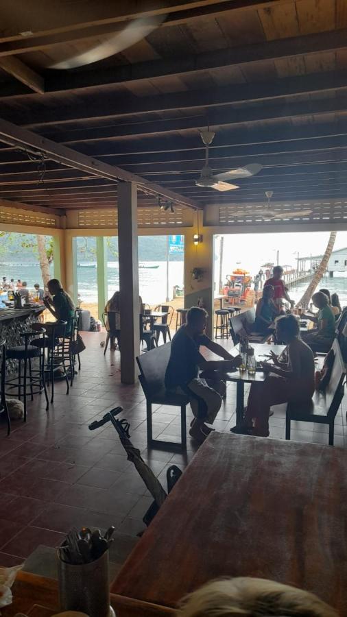 Bong'S Guesthouse M'Pai Bay Koh Rong Sanloem Esterno foto