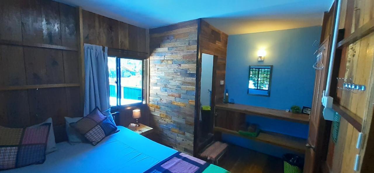 Bong'S Guesthouse M'Pai Bay Koh Rong Sanloem Esterno foto